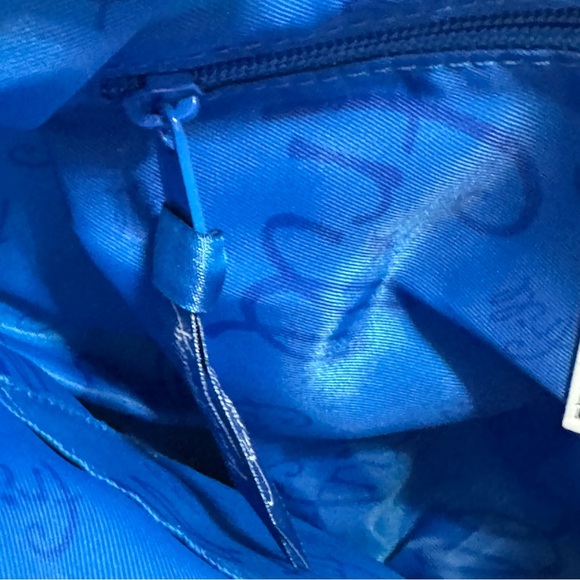 Vera Bradley Blue Frill Vintage White Shoulder Bag with Geometric Pattern EUC - Picture 5 of 15